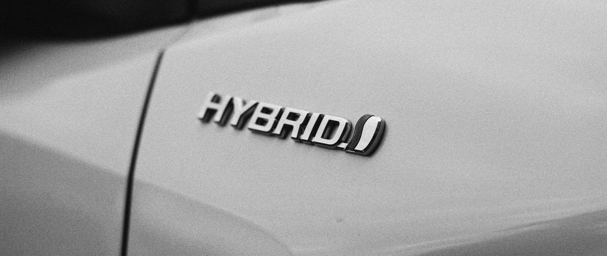 Zwrot akcyzy od hybrydy – jak odzyskać pieniądze w 2026 roku?